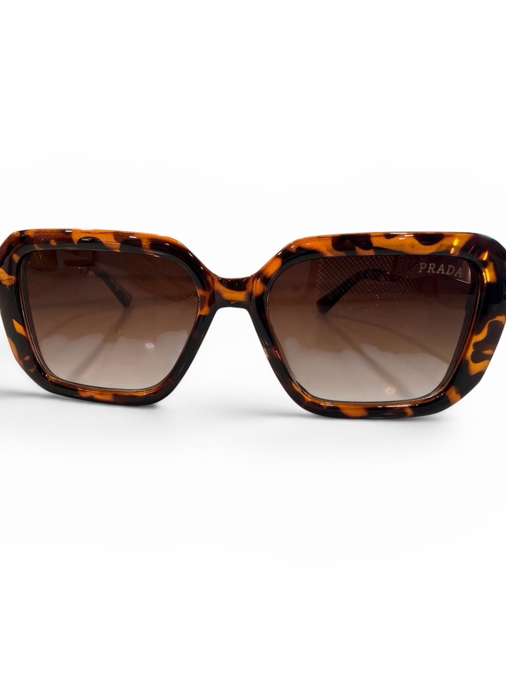 Tortoiseshell Frame Sunglasses with Brown Gradient Lens
